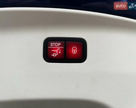 Синий Мерседес AMG GT 4-Door Coupe, объемом двигателя 3 л и пробегом 29 тыс. км за 93999 $, фото 24 на Automoto.ua