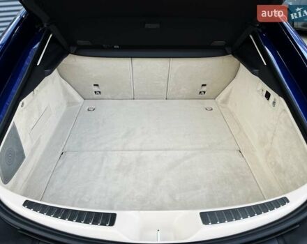 Синий Мерседес AMG GT 4-Door Coupe, объемом двигателя 3 л и пробегом 29 тыс. км за 93999 $, фото 23 на Automoto.ua