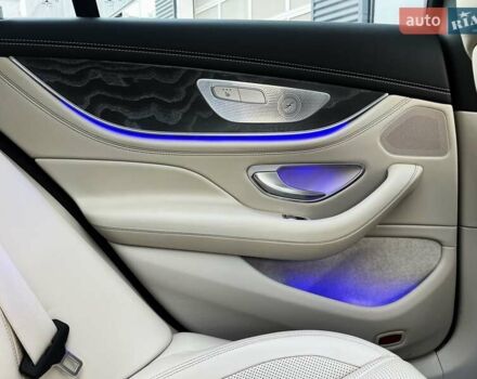 Синий Мерседес AMG GT 4-Door Coupe, объемом двигателя 3 л и пробегом 29 тыс. км за 93999 $, фото 38 на Automoto.ua