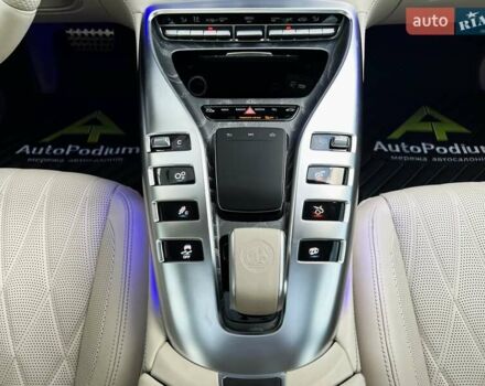 Синий Мерседес AMG GT 4-Door Coupe, объемом двигателя 3 л и пробегом 29 тыс. км за 93999 $, фото 40 на Automoto.ua