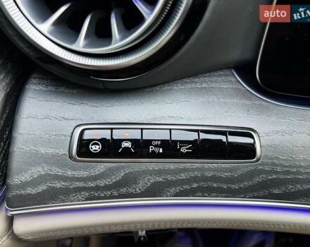 Синий Мерседес AMG GT 4-Door Coupe, объемом двигателя 3 л и пробегом 29 тыс. км за 93999 $, фото 42 на Automoto.ua