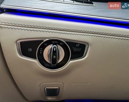 Синий Мерседес AMG GT 4-Door Coupe, объемом двигателя 3 л и пробегом 29 тыс. км за 93999 $, фото 43 на Automoto.ua