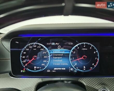 Синій Мерседес AMG GT 4-Door Coupe, об'ємом двигуна 4 л та пробігом 23 тис. км за 174999 $, фото 42 на Automoto.ua
