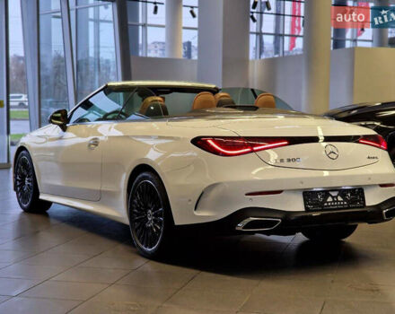 Белый Мерседес CLE-Class Cabrio, объемом двигателя 2 л и пробегом 1 тыс. км за 95000 $, фото 2 на Automoto.ua