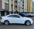 Белый Мерседес CLK-Class, объемом двигателя 2.6 л и пробегом 241 тыс. км за 5899 $, фото 7 на Automoto.ua