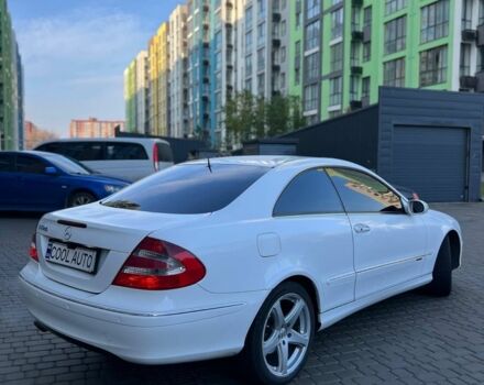 Белый Мерседес CLK-Class, объемом двигателя 2.6 л и пробегом 241 тыс. км за 5899 $, фото 6 на Automoto.ua