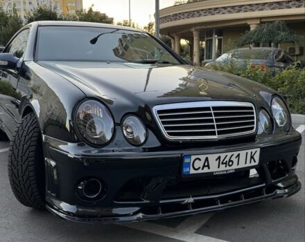 Черный Мерседес CLK-Class, объемом двигателя 3.2 л и пробегом 338 тыс. км за 8500 $, фото 1 на Automoto.ua