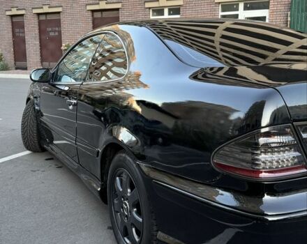 Черный Мерседес CLK-Class, объемом двигателя 3.2 л и пробегом 338 тыс. км за 8500 $, фото 4 на Automoto.ua