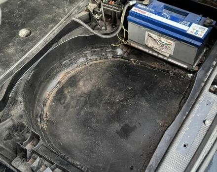 Черный Мерседес CLK-Class, объемом двигателя 3.2 л и пробегом 338 тыс. км за 8500 $, фото 19 на Automoto.ua