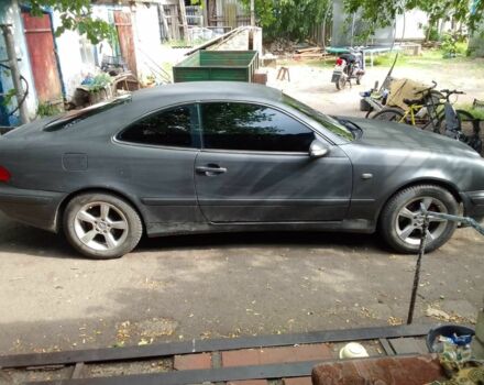 Черный Мерседес CLK-Class, объемом двигателя 2.3 л и пробегом 269 тыс. км за 3500 $, фото 2 на Automoto.ua