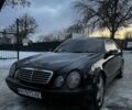 Черный Мерседес CLK-Class, объемом двигателя 3.2 л и пробегом 300 тыс. км за 3850 $, фото 1 на Automoto.ua