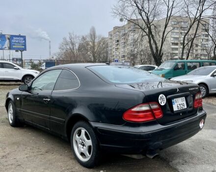 Чорний Мерседес CLK-Class, об'ємом двигуна 2 л та пробігом 345 тис. км за 2800 $, фото 5 на Automoto.ua