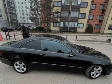 Мерседес CLK-Class 2004 в Виннице на Automoto.ua Черный Мерседес CLK-Class, объемом двигателя 0 л и пробегом 270 тыс. км за 3700 $, фото 1 на Automoto.ua