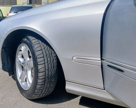 Серый Мерседес CLK-Class, объемом двигателя 1.8 л и пробегом 200 тыс. км за 7000 $, фото 3 на Automoto.ua