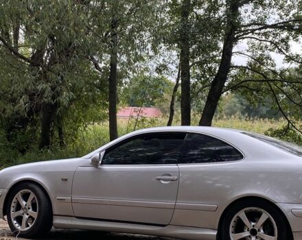 Серый Мерседес CLK-Class, объемом двигателя 2 л и пробегом 320 тыс. км за 4300 $, фото 3 на Automoto.ua