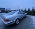 Серый Мерседес CLK-Class, объемом двигателя 2 л и пробегом 400 тыс. км за 2000 $, фото 1 на Automoto.ua