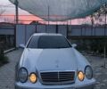 Серый Мерседес CLK-Class, объемом двигателя 2 л и пробегом 280 тыс. км за 2000 $, фото 1 на Automoto.ua
