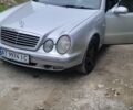 Серый Мерседес CLK-Class, объемом двигателя 2 л и пробегом 320 тыс. км за 3500 $, фото 1 на Automoto.ua
