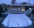Серый Мерседес CLK-Class, объемом двигателя 2 л и пробегом 400 тыс. км за 2000 $, фото 9 на Automoto.ua