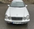 Серый Мерседес CLK-Class, объемом двигателя 2 л и пробегом 350 тыс. км за 2650 $, фото 3 на Automoto.ua