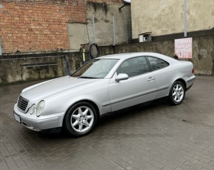 Серый Мерседес CLK-Class, объемом двигателя 2 л и пробегом 350 тыс. км за 2650 $, фото 2 на Automoto.ua