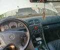 Серый Мерседес CLK-Class, объемом двигателя 2.3 л и пробегом 290 тыс. км за 2800 $, фото 7 на Automoto.ua