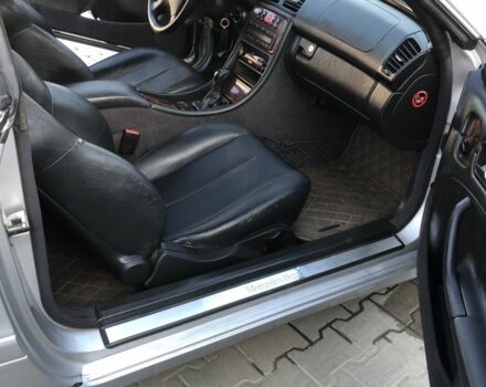 Сірий Мерседес CLK-Class, об'ємом двигуна 2 л та пробігом 280 тис. км за 3800 $, фото 1 на Automoto.ua