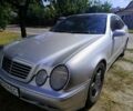 Серый Мерседес CLK-Class, объемом двигателя 2.3 л и пробегом 465 тыс. км за 3200 $, фото 1 на Automoto.ua