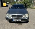 Серый Мерседес CLK-Class, объемом двигателя 2 л и пробегом 250 тыс. км за 3131 $, фото 1 на Automoto.ua