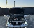 Сірий Мерседес CLK-Class, об'ємом двигуна 2 л та пробігом 370 тис. км за 4000 $, фото 4 на Automoto.ua