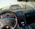 Серый Мерседес CLK-Class, объемом двигателя 2.3 л и пробегом 465 тыс. км за 3200 $, фото 4 на Automoto.ua