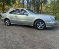 Сірий Мерседес CLK-Class, об'ємом двигуна 2 л та пробігом 345 тис. км за 3650 $, фото 2 на Automoto.ua