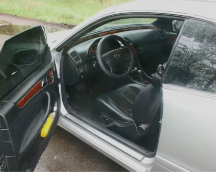 Серый Мерседес CLK-Class, объемом двигателя 2 л и пробегом 400 тыс. км за 4200 $, фото 4 на Automoto.ua