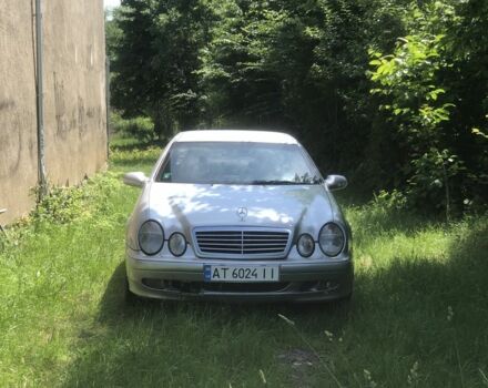 Сірий Мерседес CLK-Class, об'ємом двигуна 2 л та пробігом 280 тис. км за 3800 $, фото 3 на Automoto.ua