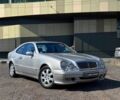 Серый Мерседес CLK-Class, объемом двигателя 2 л и пробегом 221 тыс. км за 7490 $, фото 1 на Automoto.ua