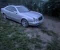 Серый Мерседес CLK-Class, объемом двигателя 0 л и пробегом 300 тыс. км за 2000 $, фото 1 на Automoto.ua