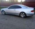 Сірий Мерседес CLK-Class, об'ємом двигуна 2 л та пробігом 434 тис. км за 3200 $, фото 1 на Automoto.ua