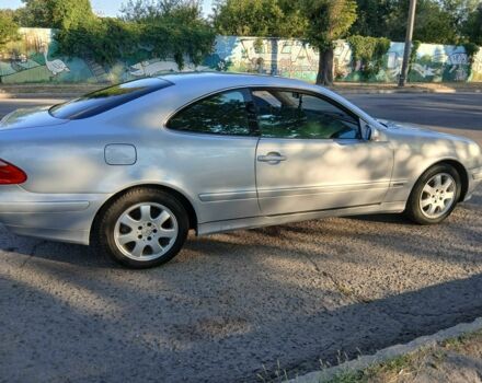 Сірий Мерседес CLK-Class, об'ємом двигуна 2 л та пробігом 390 тис. км за 4200 $, фото 6 на Automoto.ua