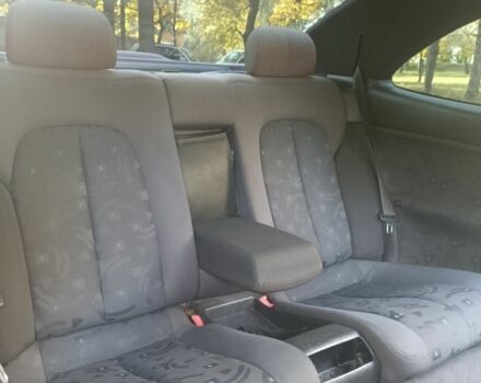 Сірий Мерседес CLK-Class, об'ємом двигуна 2 л та пробігом 345 тис. км за 3650 $, фото 7 на Automoto.ua
