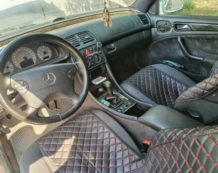 Серый Мерседес CLK-Class, объемом двигателя 2.3 л и пробегом 290 тыс. км за 2800 $, фото 6 на Automoto.ua