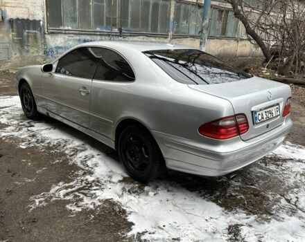 Сірий Мерседес CLK-Class, об'ємом двигуна 2 л та пробігом 330 тис. км за 4500 $, фото 1 на Automoto.ua