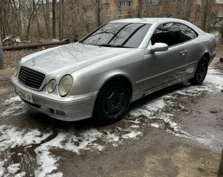 Сірий Мерседес CLK-Class, об'ємом двигуна 2 л та пробігом 330 тис. км за 4500 $, фото 10 на Automoto.ua