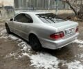 Сірий Мерседес CLK-Class, об'ємом двигуна 2 л та пробігом 330 тис. км за 4500 $, фото 8 на Automoto.ua