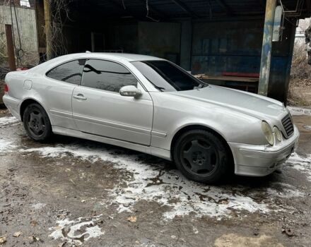 Сірий Мерседес CLK-Class, об'ємом двигуна 2 л та пробігом 330 тис. км за 4500 $, фото 12 на Automoto.ua