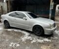 Сірий Мерседес CLK-Class, об'ємом двигуна 2 л та пробігом 330 тис. км за 4500 $, фото 12 на Automoto.ua