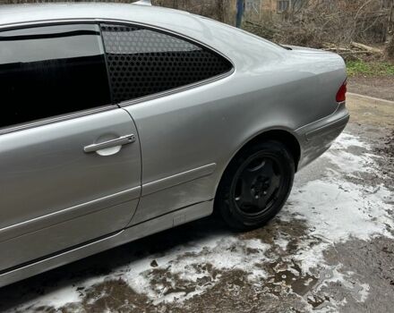 Сірий Мерседес CLK-Class, об'ємом двигуна 2 л та пробігом 330 тис. км за 4500 $, фото 9 на Automoto.ua