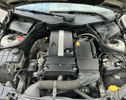Сірий Мерседес CLK-Class, об'ємом двигуна 1.8 л та пробігом 245 тис. км за 6300 $, фото 12 на Automoto.ua