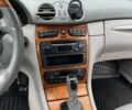 Сірий Мерседес CLK-Class, об'ємом двигуна 1.8 л та пробігом 245 тис. км за 6300 $, фото 8 на Automoto.ua
