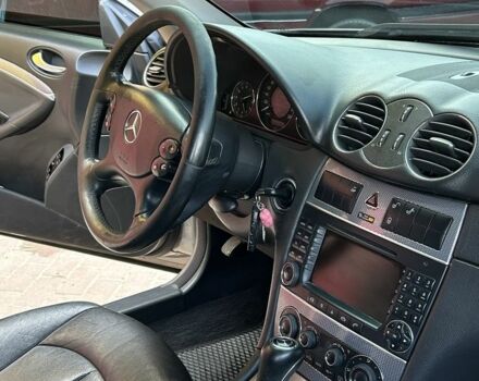 Серый Мерседес CLK-Class, объемом двигателя 2.7 л и пробегом 280 тыс. км за 7999 $, фото 5 на Automoto.ua