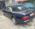 Синий Мерседес CLK-Class, объемом двигателя 2 л и пробегом 220 тыс. км за 3500 $, фото 2 на Automoto.ua